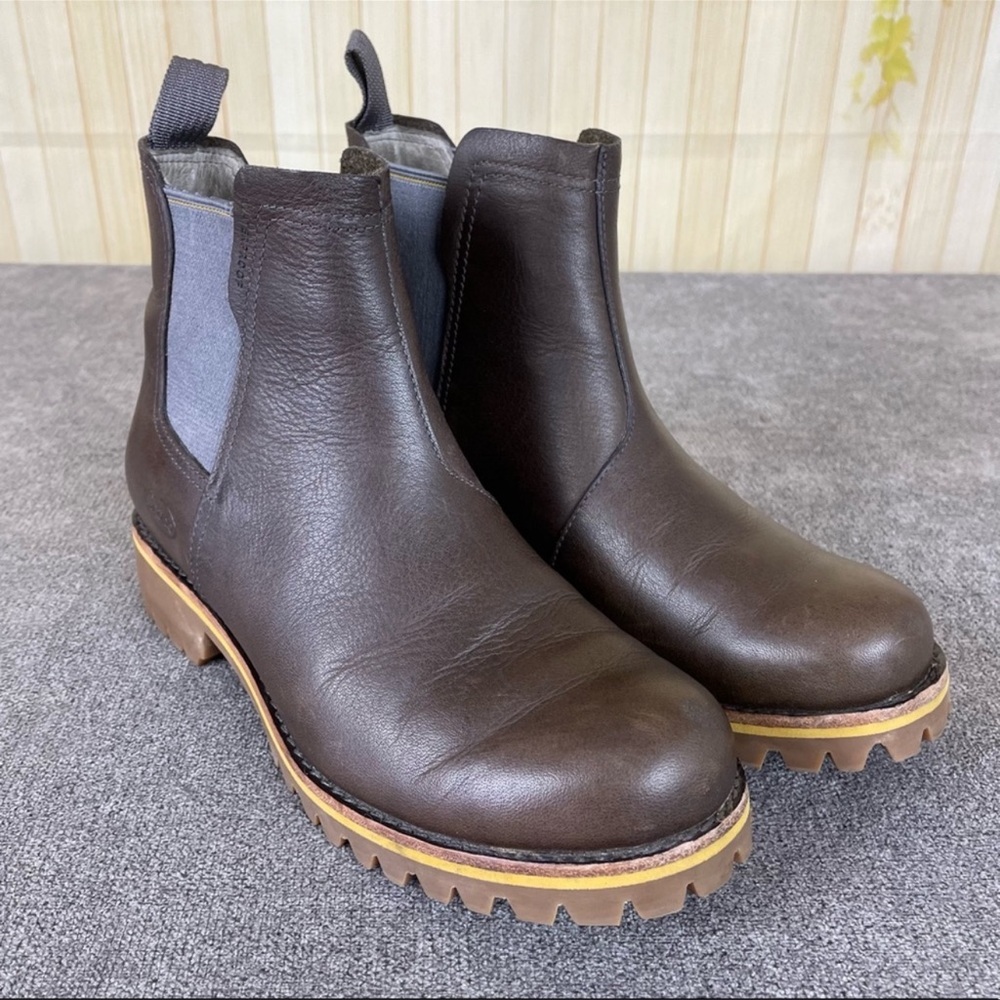 CHACO Chelsea Brown Leather Boots Size 6.5